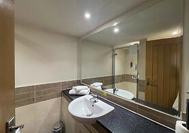 The Great Hallingbury Manor Hotel