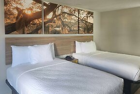 Days Inn by Wyndham Lafayette Scott