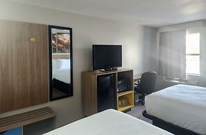 Days Inn by Wyndham Lafayette Scott