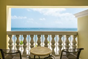 Iberostar Waves Rose Hall Beach - All Inclusive