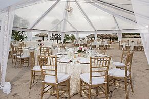 Iberostar Waves Rose Hall Beach - All Inclusive