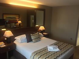 Alona Hotel