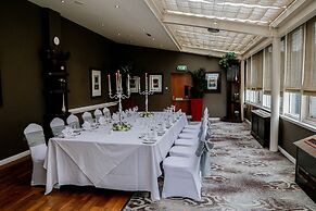 Alona Hotel
