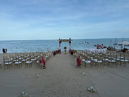 Thai House Beach Resort