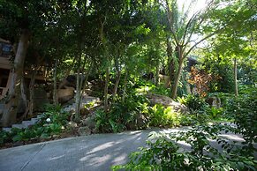 The Fair House Beach Resort & Hotel