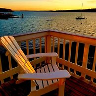 Smuggler's Cove Inn