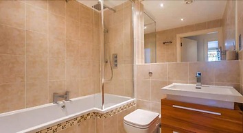 London Tower Bridge Apartments