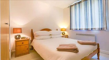 London Tower Bridge Apartments