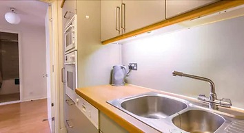 London Tower Bridge Apartments