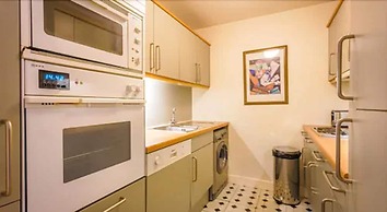 London Tower Bridge Apartments