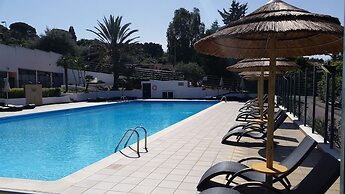 Calanica Residence Hotel