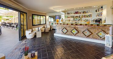 Calanica Residence Hotel