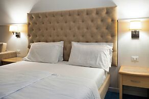 Arathena Rocks Hotel