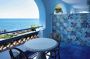 Arathena Rocks Hotel