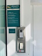 Quality Suites Central Square