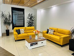 Quality Suites Central Square