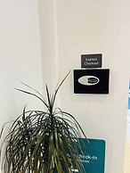 Quality Suites Central Square