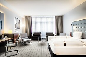 Premier Inn Köln City Mediapark