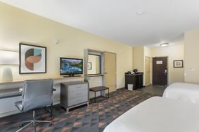 Holiday Inn Hotel & Suites Waco Northwest by IHG