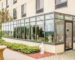 Comfort Suites Edinboro