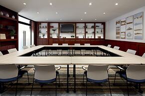 Holiday Inn Hotel & Suites Montreal Airport by IHG