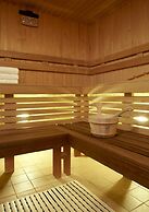 Holiday Inn Hotel & Suites Montreal Airport by IHG