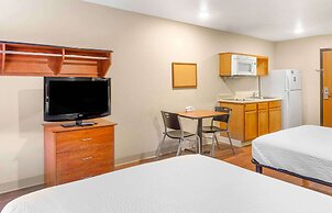 Extended Stay America Select Suites - Wilmington - West
