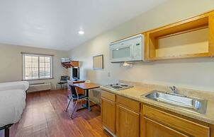 Extended Stay America Select Suites - Cleveland - Mentor