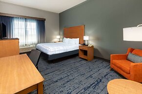 La Quinta Inn & Suites by Wyndham Bridgeport