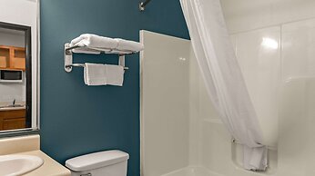 WoodSpring Suites Evansville East