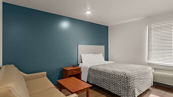 WoodSpring Suites Evansville East