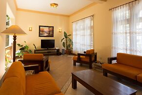 Oak Ray Serene Garden Hotel