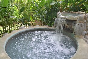 Volcano Lodge Hotel & Thermal Experience