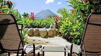 Volcano Lodge Hotel & Thermal Experience