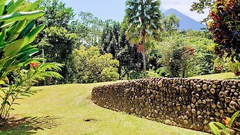 Volcano Lodge Hotel & Thermal Experience