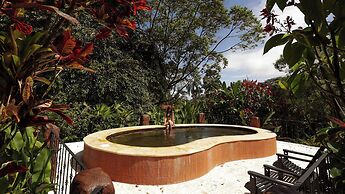 Volcano Lodge Hotel & Thermal Experience