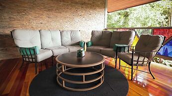 Volcano Lodge Hotel & Thermal Experience