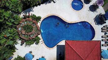 Volcano Lodge Hotel & Thermal Experience