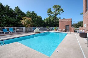 Hampton Inn Wilmington - University Area/Smith Creek Station