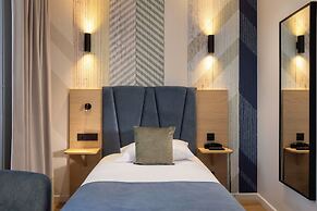 Hôtel Espace Champerret