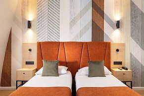 Hôtel Espace Champerret