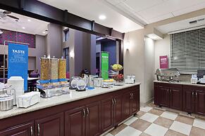 Hampton Inn & Suites Oakland Airport-Alameda