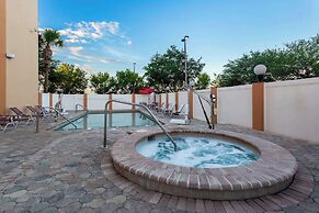Comfort Suites Tampa Airport North