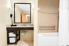 Comfort Suites Tampa Airport North