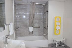 Motel 6 Cleveland, TN