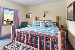 Daniels Summit Lodge