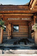 Daniels Summit Lodge
