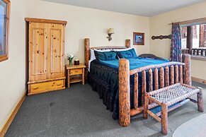 Daniels Summit Lodge