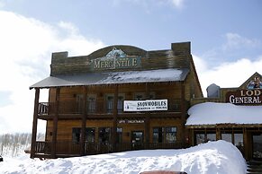 Daniels Summit Lodge