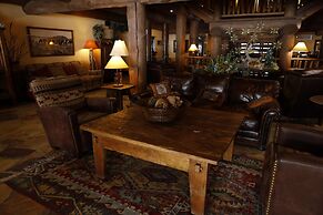 Daniels Summit Lodge